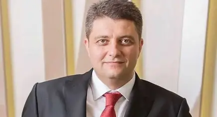 İYİ Parti'de istifa depremi: İstanbul Milletvekili Ersin Beyaz istifa etti!