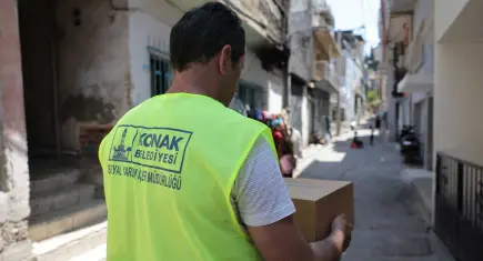 Konak’ta bayram dayanışması yeniden başladı