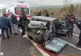Panelvan park halindeki otomobile çarptı: 3 ölü, 5 yaralı