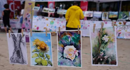 Seferihisar’da uluslararası suluboya festivali sanatseverleri buluşturdu