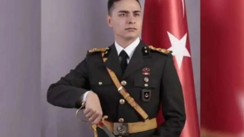 Teğmen Deniz Demirtaş’ın göreve iade kararı durduruldu haberinin görseli