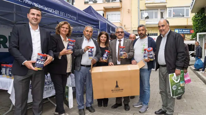 Tireli incir üreticilerine ekşilik böceğiyle mücadele için tuzak desteği haberinin görseli