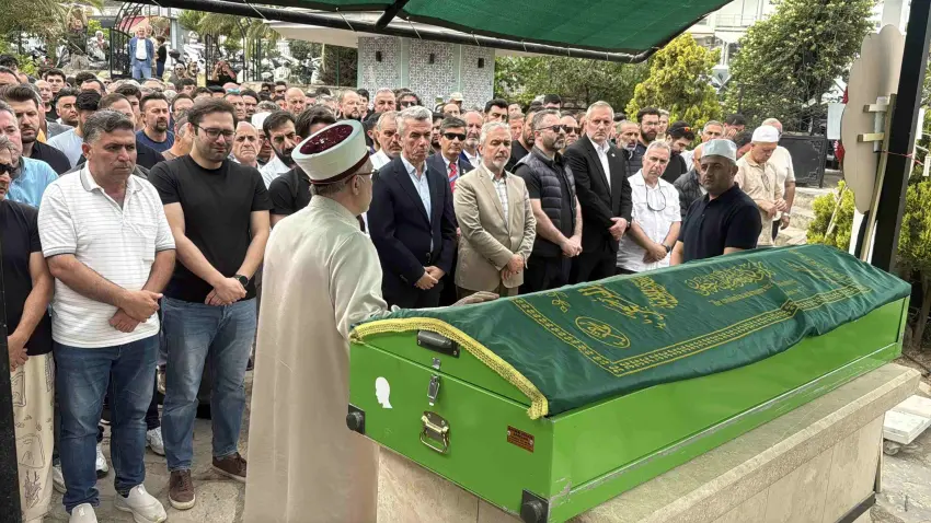 Bodrum’da motosikletin çarptığı imam toprağa verildi haberinin görseli