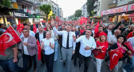 Buca’da 19 Mayıs coşkusu meydanlara taştı