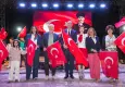 Gaziemir’de bayram coşkusu Aslı Güngör konseriyle başladı