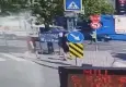 Minibüsün çarptığı kadın polis memuru ağır yaralandı