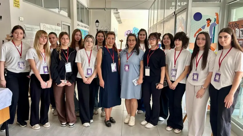 Öğrencilerden Gazze’ye sanatsal bakış haberinin görseli