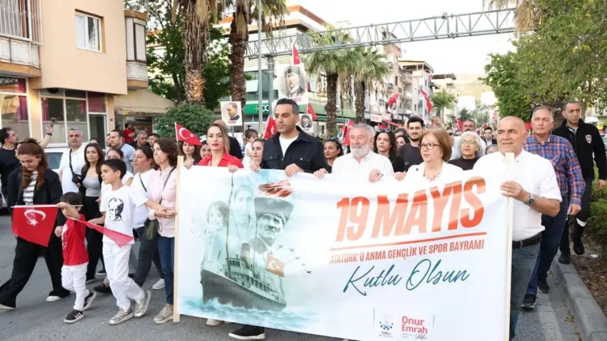 19 Mayıs Çiğli’de büyük coşkuyla kutlandı haberinin görseli