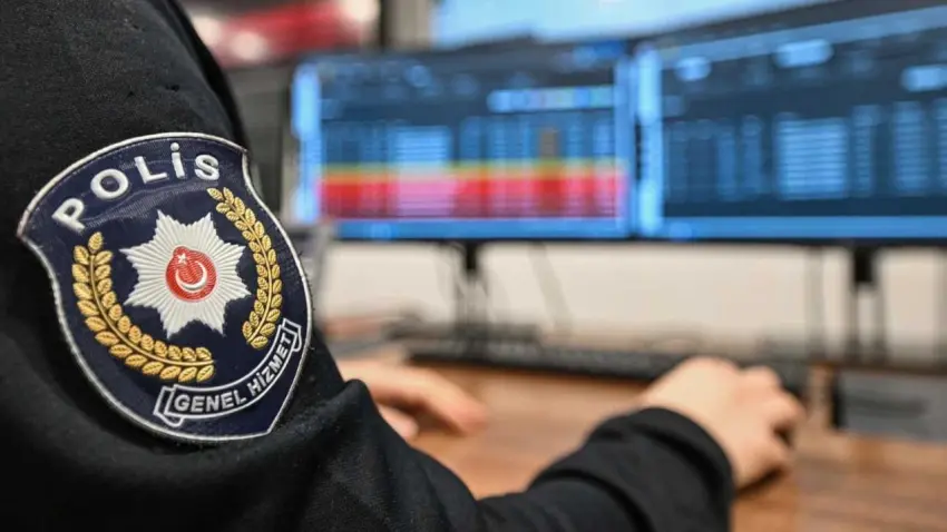 Bakan Gürlek duyurdu: 7 ilde dev yasa dışı bahis operasyonu! haberinin görseli