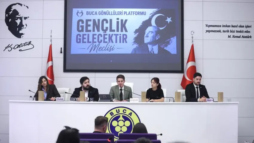 Buca’da gençlerin sesi yükseldi haberinin görseli
