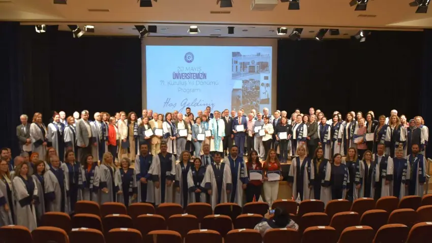 Ege Üniversitesi 71’inci yaşını coşkuyla kutladı haberinin görseli