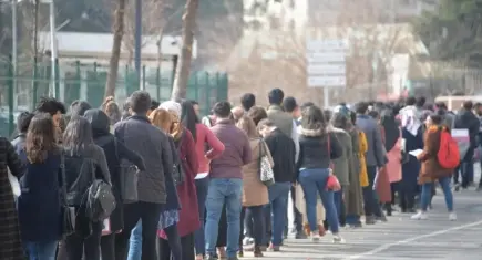 Eğitim-İş’ten bir rapor daha: İşsizlik, yoksulluk, güvencesizlik kıskacında gençler