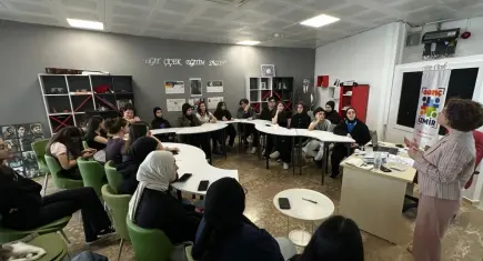 Gençler dijital dünyada haklarını öğreniyor