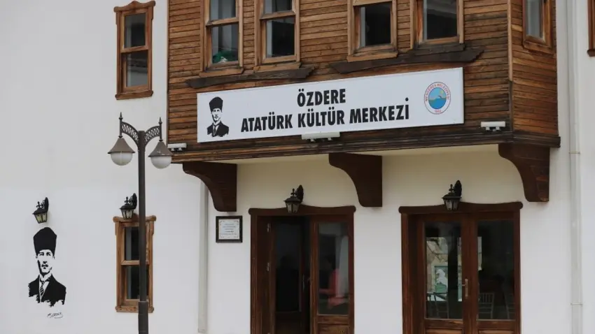 Menderes Belediyesi’nde ücretsiz Türk sanat müziği kursu başlıyor haberinin görseli