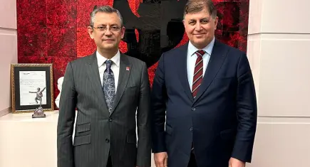 Başkan Tugay’dan Özel’e destek: İzmir olarak üzerimize ne düşüyorsa sonuna kadar yapacağız