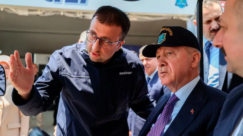Cumhurbaşkanı Erdoğan EFES-2026 Tatbikatını yerinde izledi haberinin görseli