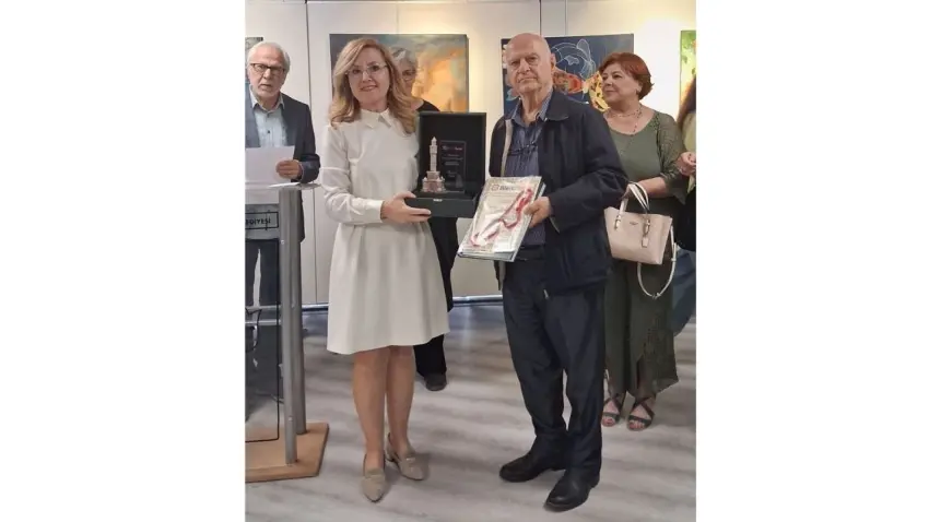 EÜ’lü akademisyene İzmir Bienali’nde başarı ödülü haberinin görseli