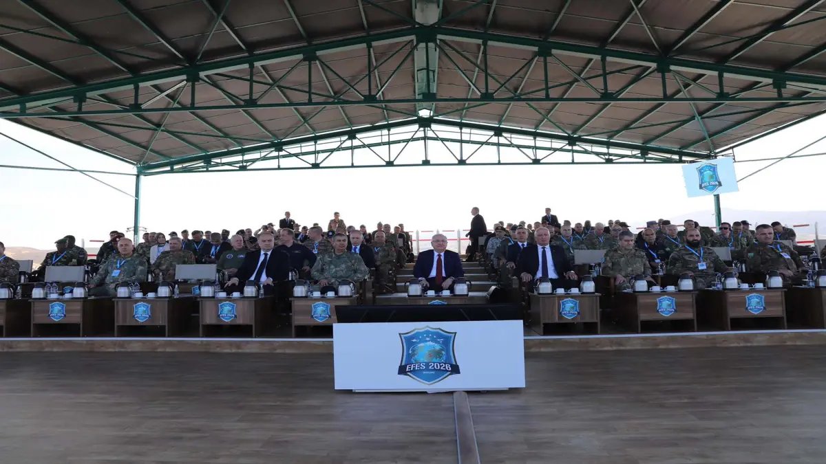 İzmir- EFES-2026 tatbikatının gündüz safhası başladı görseli