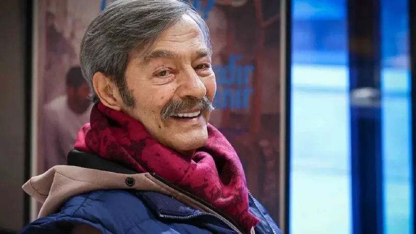 Kadir İnanır entübe edildi haberinin görseli