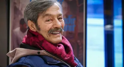 Kadir İnanır entübe edildi