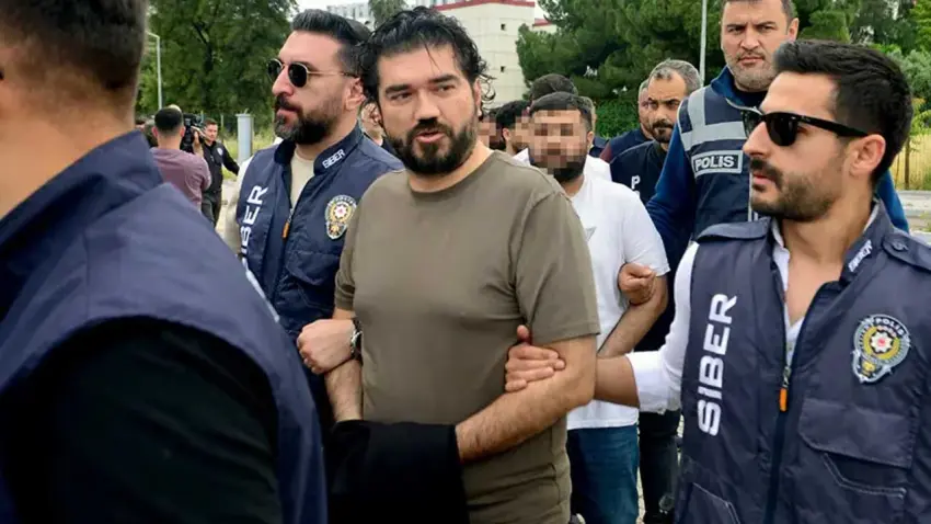 Rasim Ozan Kütahyalı'nın tutuklandığı yasa dışı bahis operasyonu: Cep telefonu şifresi kırıldı, 200 milyarlık bahis imparatorluğu çöktü! haberinin görseli