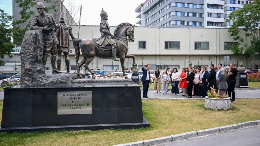 Başkan eşleri Bornova’da bir araya geldi haberinin görseli