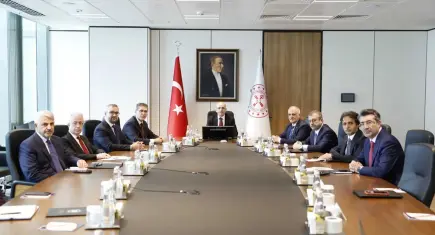 Ekonomi yönetiminden siyasi şok mesajı: Türkiye ekonomisi şoklara karşı dirençli