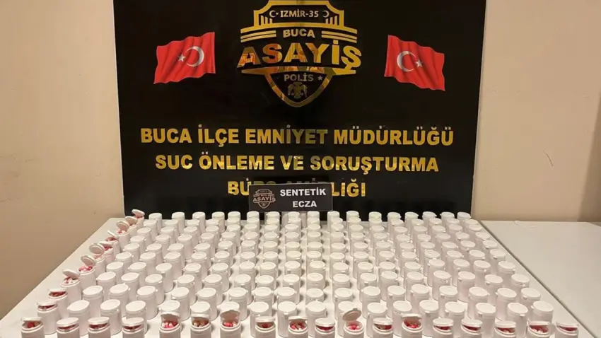 İzmir haber: Buca’da uyuşturucu operasyonu! Binlerce sentetik hap ele geçirildi haberinin görseli