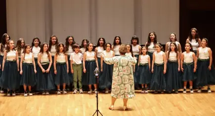 İzmir Uluslararası Çoksesli Korolar Festivali coşkuyla başladı