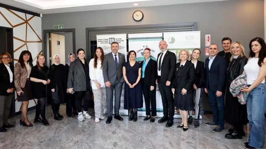Moda Girişimciliği Akademisi İzmir’de başladı haberinin görseli