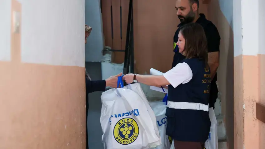 Buca’da bayram öncesi dayanışma desteği haberinin görseli