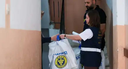 Buca’da bayram öncesi dayanışma desteği