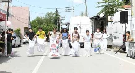 Güzeltepe’de çocuklar yılsonu şenliğinde buluştu