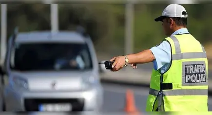 İzmir Bayram’a güvenle girecek: Güvenlik ve trafik tedbirleri üst seviyede