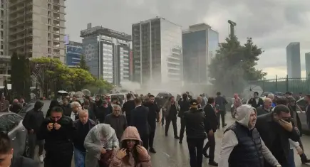 CHP Genel Merkezi’nde polis müdahalesi başladı