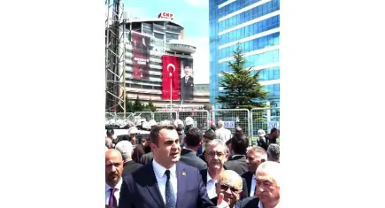 Güç CHP Genel Merkezi’nde: CHP’ye kimse darbe yapamaz