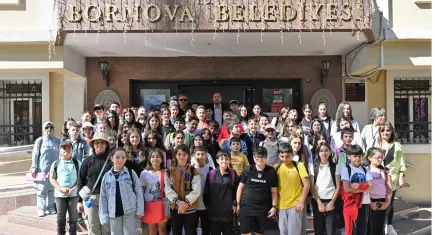Bornova Belediyesi’nde öğrencilere yerel yönetim dersi