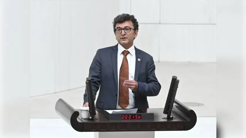 CHP’li Taşkın’dan Bilgi Üniversitesi açıklaması: Gençlerin geleceği keyfi kararlar ile oyuncak haline getirilemez haberinin görseli