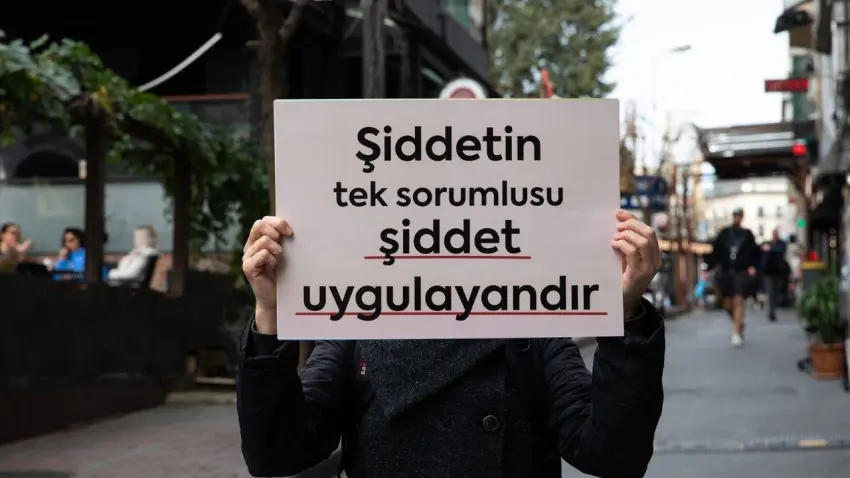 Cinsel Şiddetle Mücadele Derneğinden acil destek çağrısı: Alternatif hatlara yönlendirme yapılacak haberinin görseli