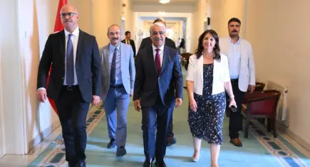 DEM Parti İmralı heyeti açıkladı: Öcalan’dan “Çerçeve Yasa” ve “Demokratikleşme” mesajı