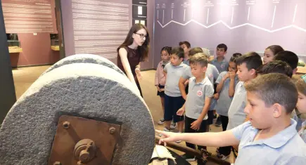 Dikili’de minik öğrenciler tarihle buluştu