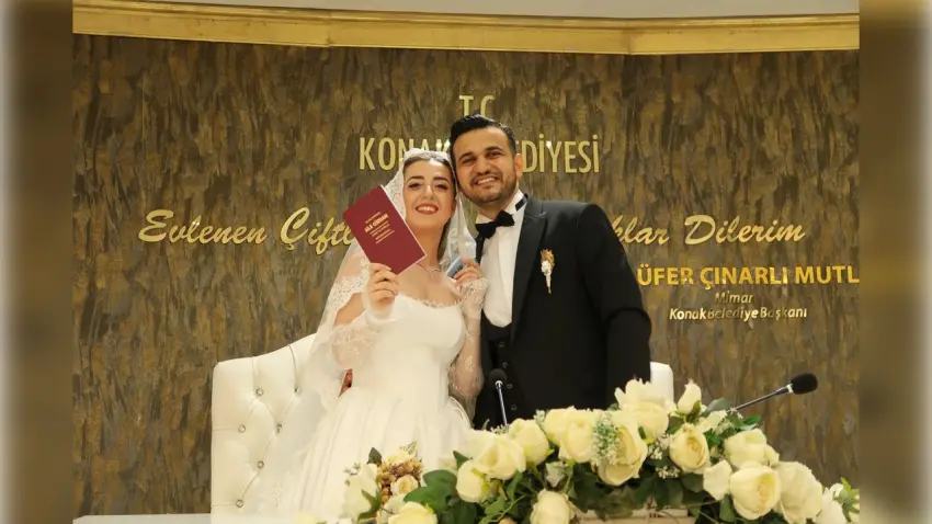 Mühendis çift dünya evine girdi haberinin görseli