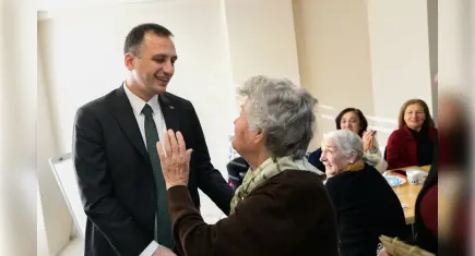 Bornova’nın Sağlıklı Yaş Alma Merkezi’nde bayram coşkusu