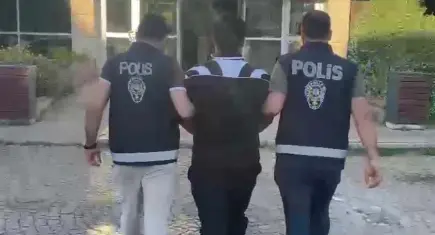 İzmir'de cinayet hükümlüsü yakalandı: Üzerinden cephanelik çıktı