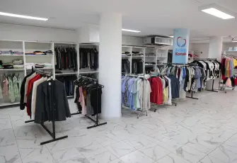Konak Giysi Market’ten ihtiyaç sahiplerine bayram desteği