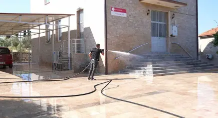 Urla’da bayram öncesi temizlik ve denetim çalışmaları hız kazandı