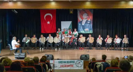 3. Yaş Üniversitesi öğrencilerinden alkış alan final gösterisi
