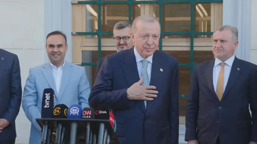 Cumhurbaşkanı Erdoğan’dan bayram mesajı: Bayramlar sevgi, saygı, dayanışma günleridir haberinin görseli