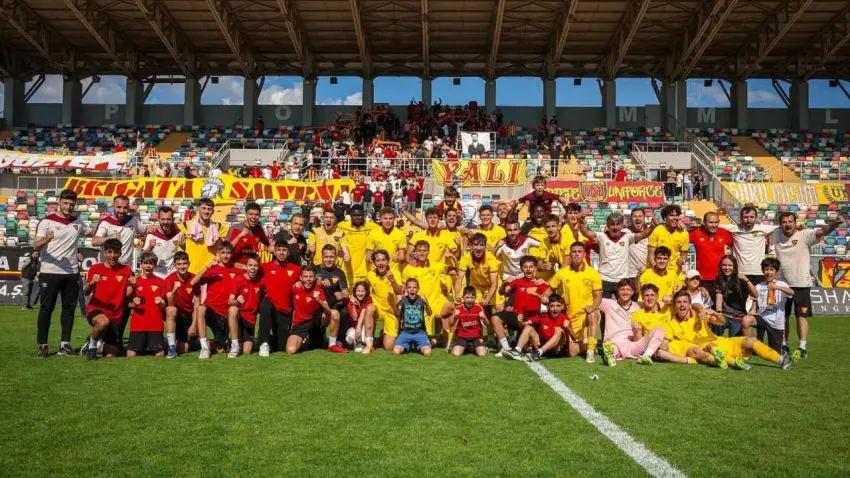 Göztepe'nin gençleri Avrupa yolunda haberinin görseli