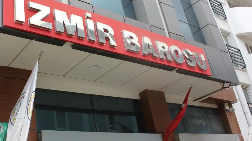 İzmir Barosu: Hukukun egemen olduğu gün hepimizin bayramı olacak haberinin görseli